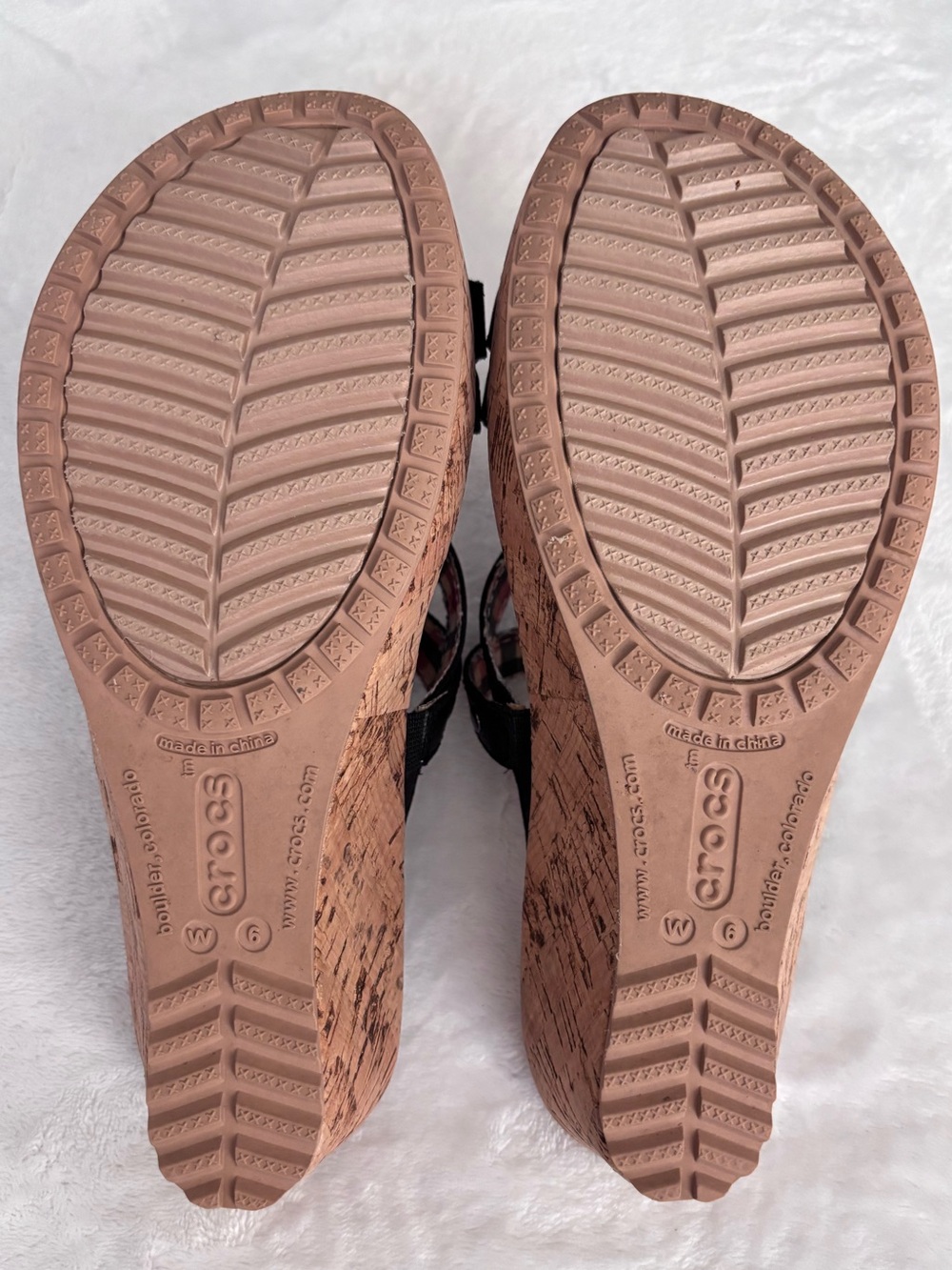 CROCS A-Leigh Black Leather Strappy Cork Platform Wedge Slip On Sandal--EUC--6 - Picture 9 of 11